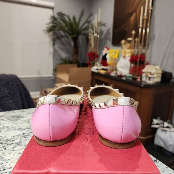 NEW Valentino Garavani Rockstud Patent Barbie Pink Leather Flats Size 38.5 - Picture 6 of 12